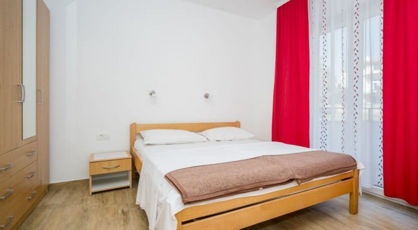 Photo of Hilde Red Apartment 5