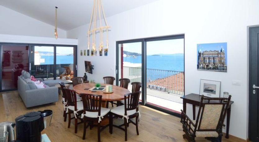 Photo of Viva-by the sea-panorama penthouse Apartment 3