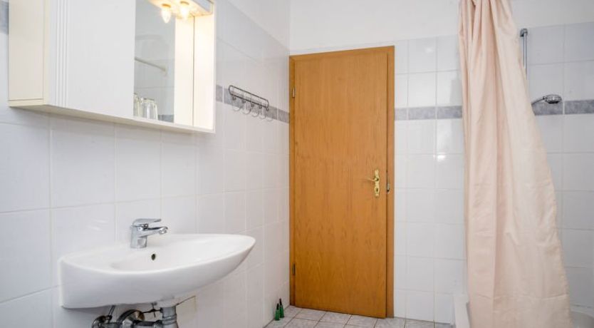 Photo of Hilde Red Apartment 4