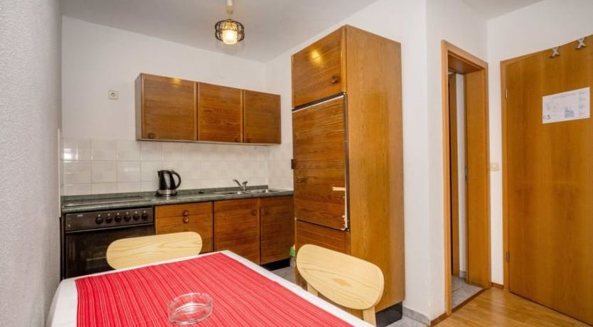 Photo of Hilde Red Apartment 3