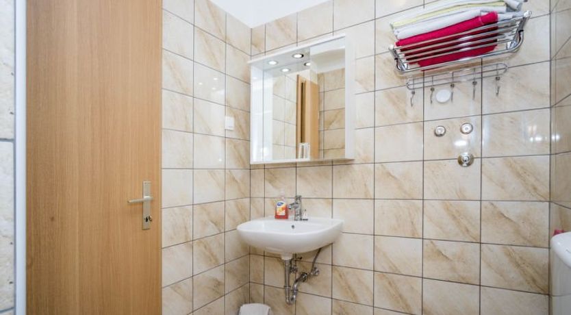 Photo of Hilde Red Apartment 8