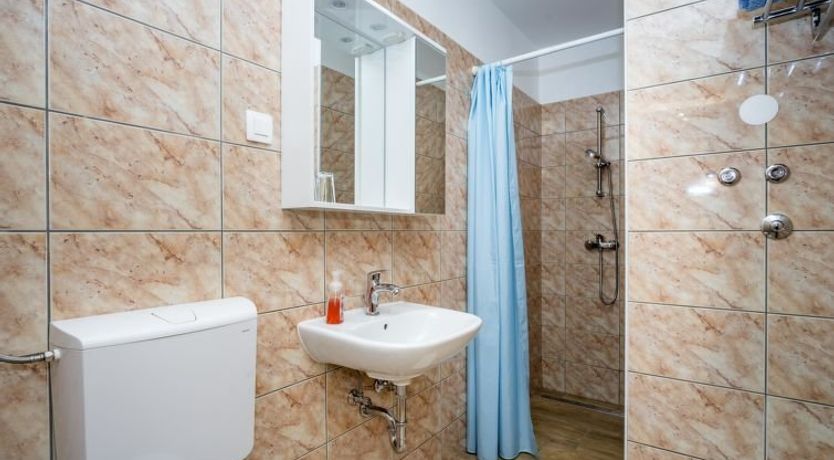 Photo of Hilde Red Apartment 7