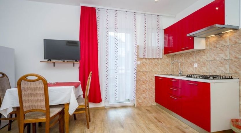 Photo of Hilde Red Apartment 6