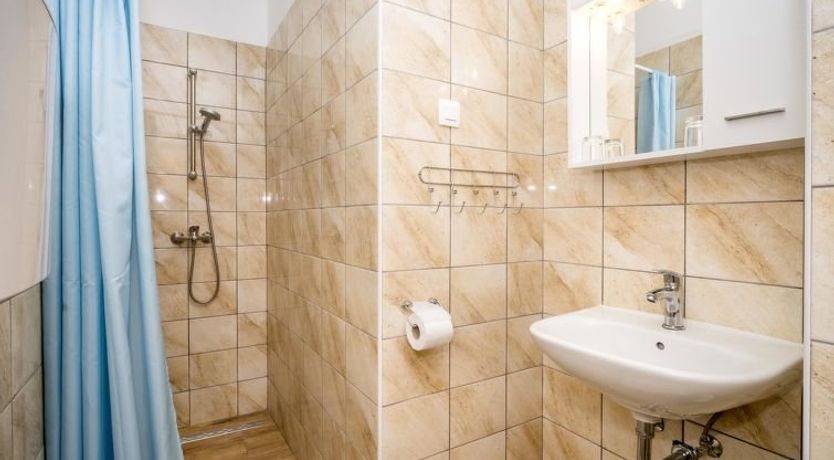 Photo of Hilde Red Apartment 6