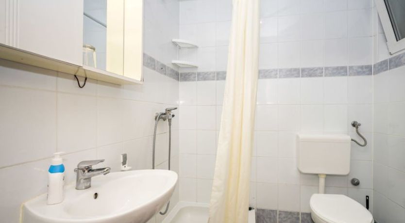 Photo of Hilde Red Apartment 2