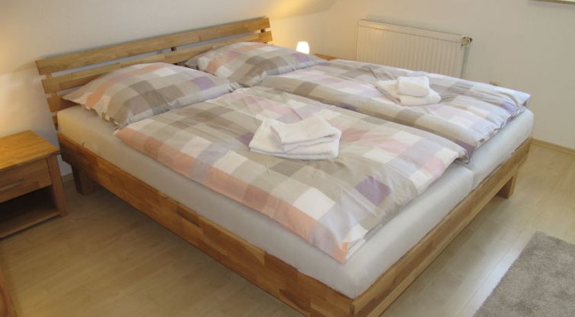 Photo of Christa (HOK110)