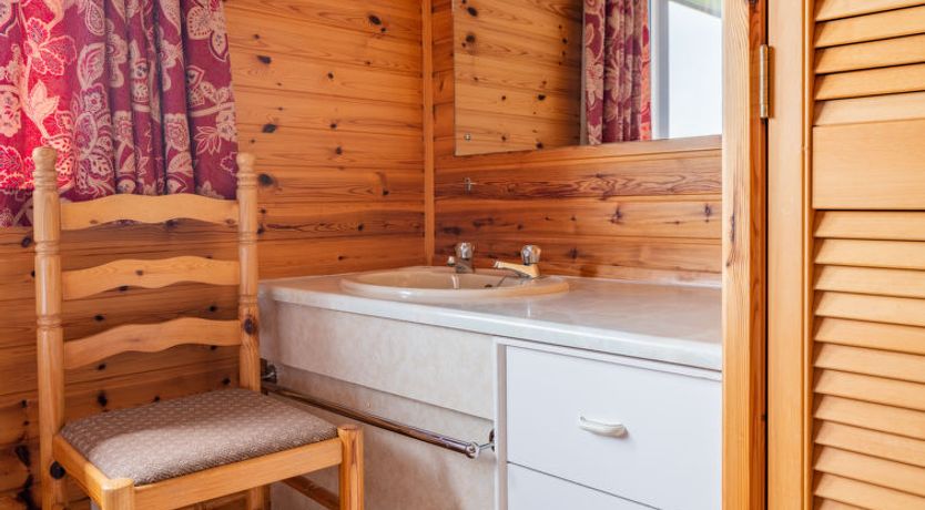 Photo of Achmony Number 7