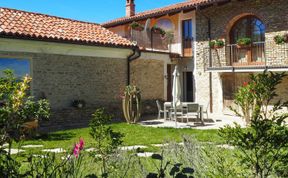 Photo of Casa Vacanza Cascina Lovera Apartment 4