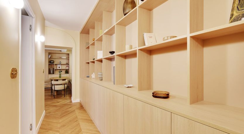 Photo of The Louvre's Muse