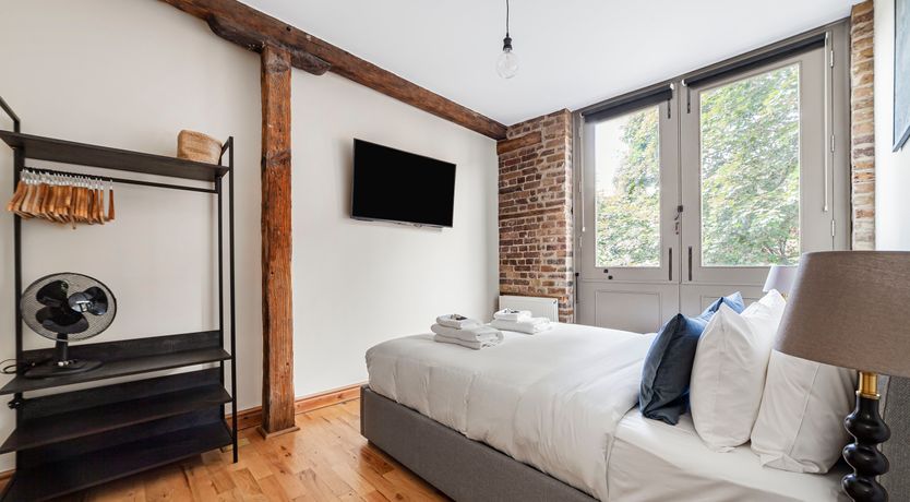 Photo of Woven Shard