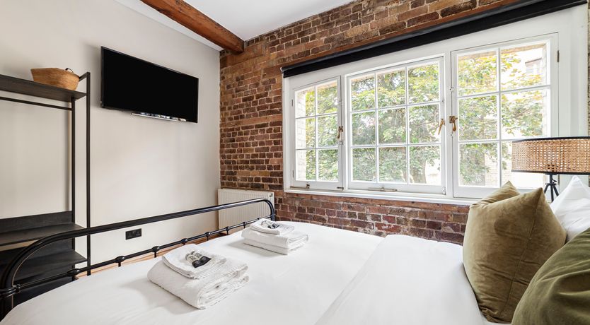 Photo of Woven Shard