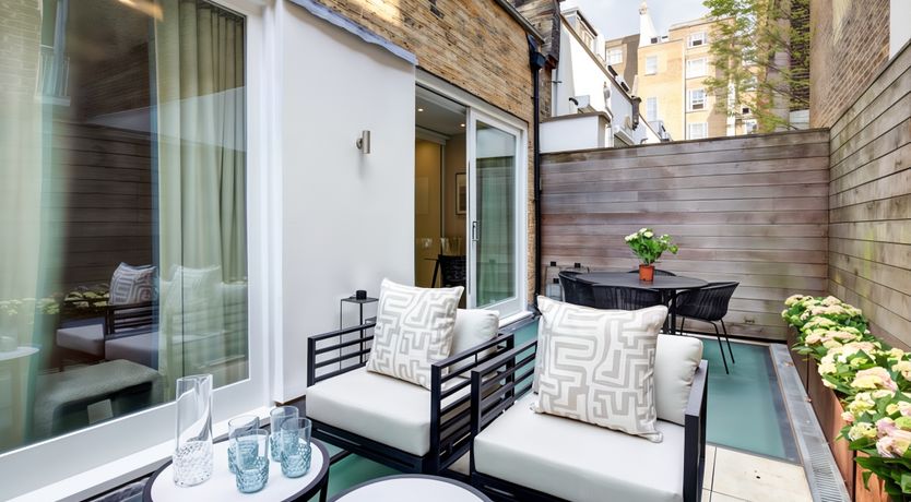 Photo of South Kensington High Life