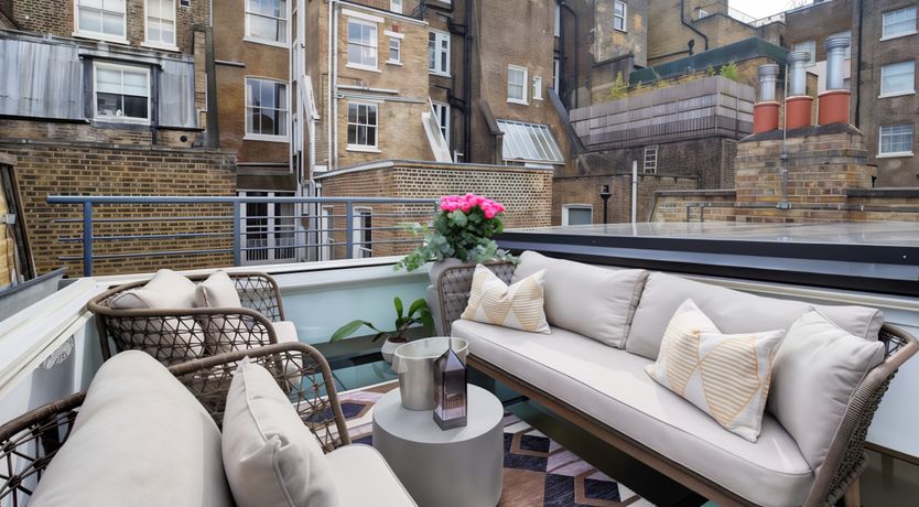 Photo of South Kensington High Life