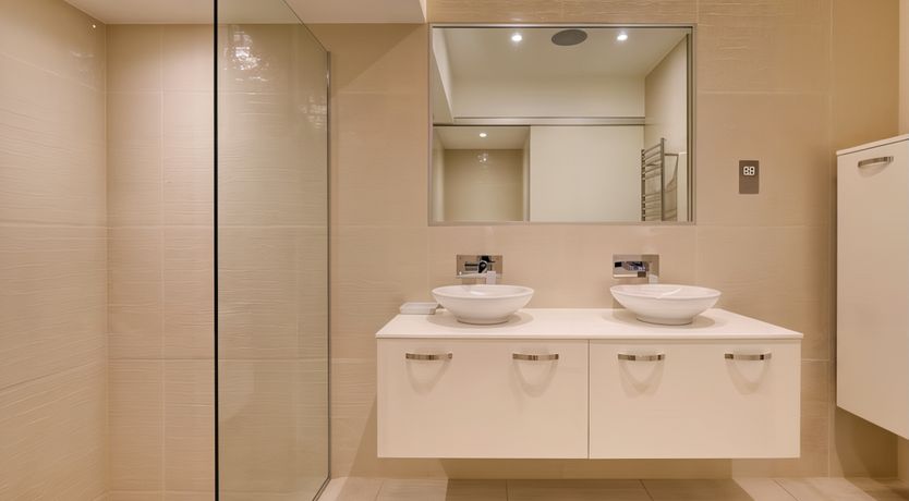 Photo of South Kensington High Life