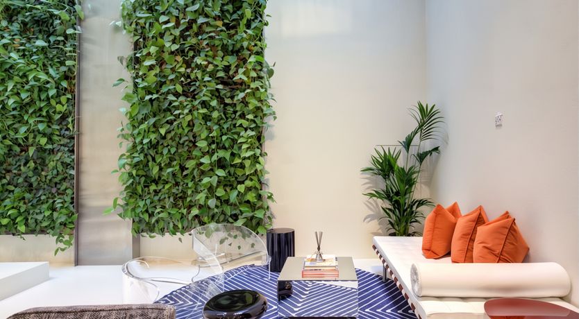 Photo of South Kensington High Life