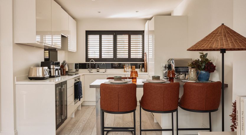 Photo of Fulham Glow