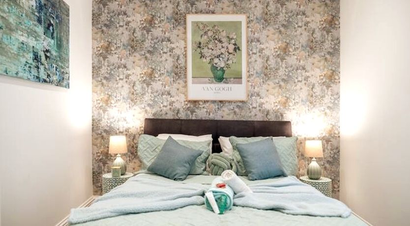 Photo of Royal Charm