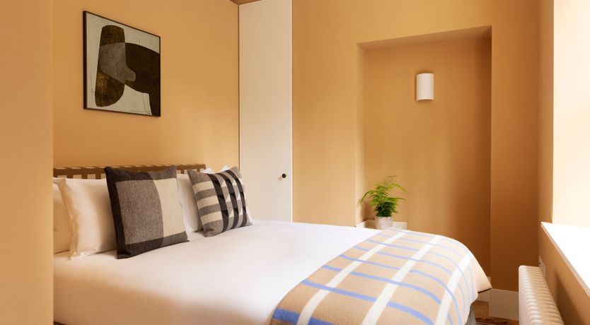 Photo of Marble & Ivy