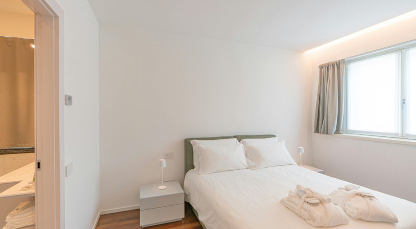 Photo of White Elegance