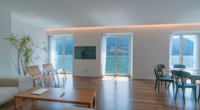 Photo of White Elegance