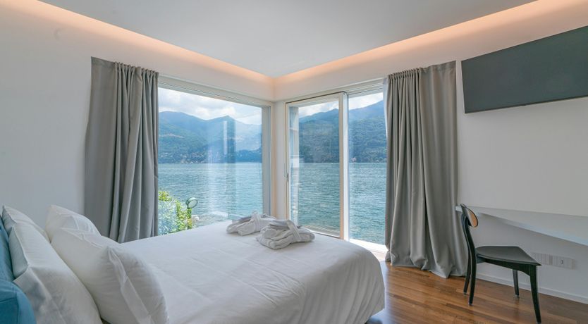 Photo of White Elegance