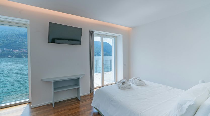 Photo of White Elegance