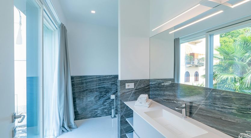 Photo of White Elegance