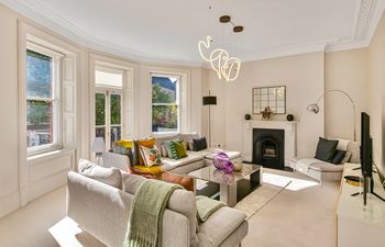 Cadogan Contemporary Holiday Home