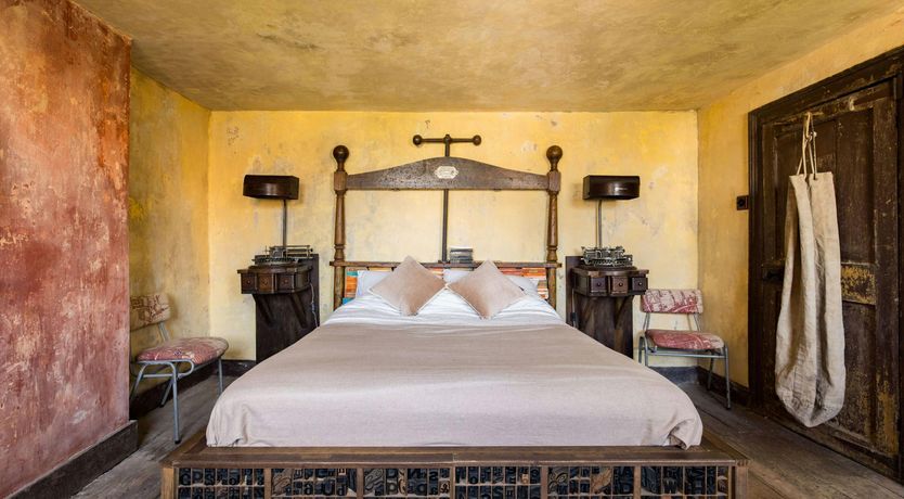 Photo of Curiosity Calls