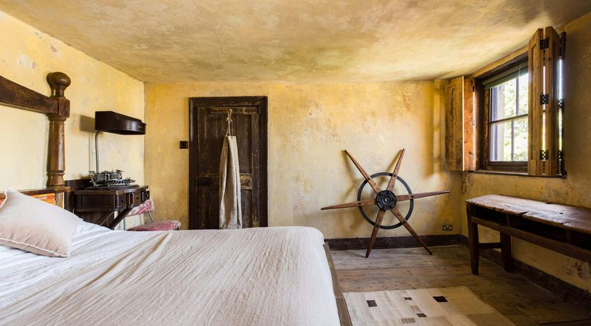 Photo of Curiosity Calls