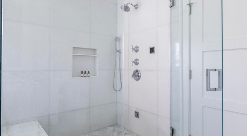 Photo of Teal & Dalila