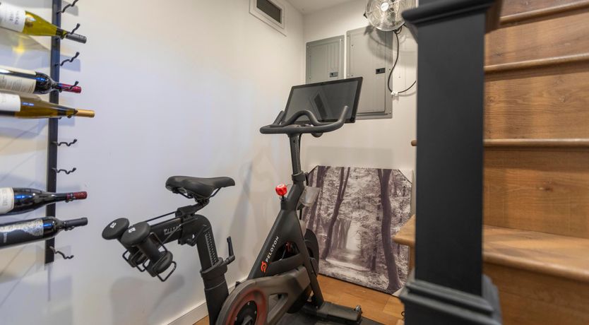 Photo of Teal & Dalila