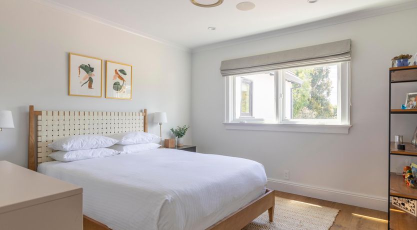 Photo of Teal & Dalila