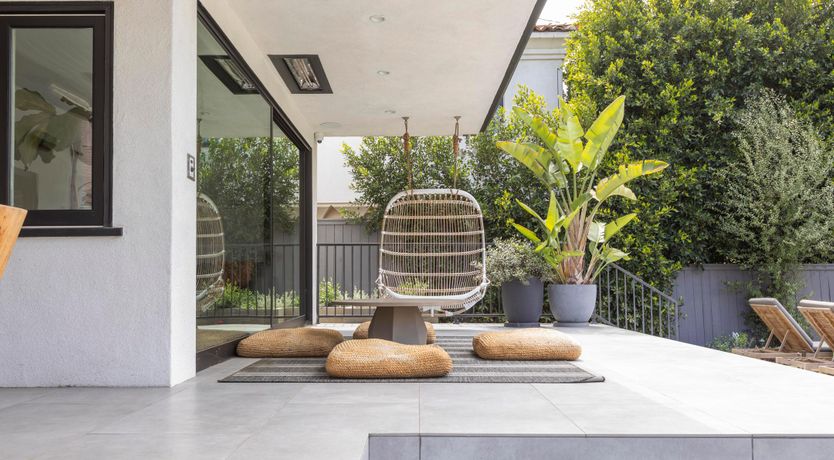 Photo of Teal & Dalila