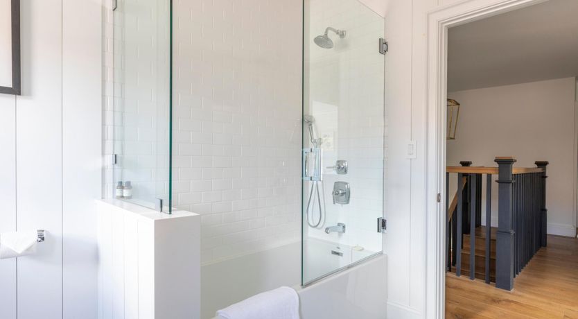 Photo of Teal & Dalila