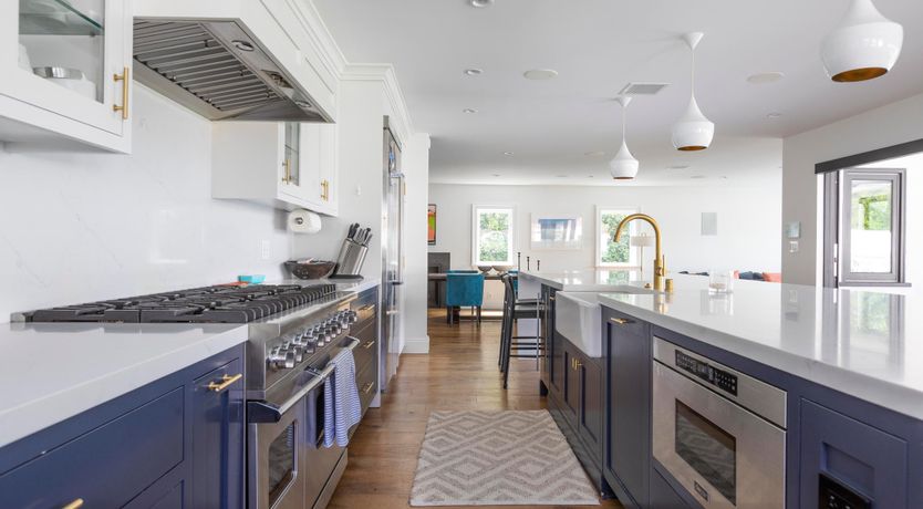 Photo of Teal & Dalila