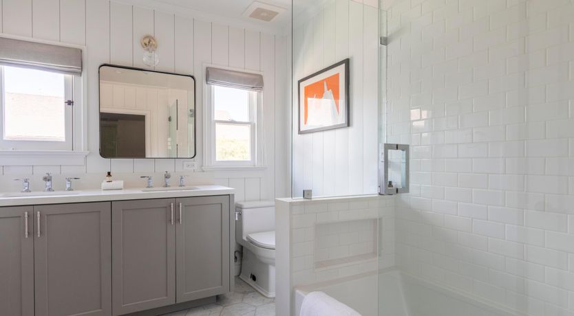 Photo of Teal & Dalila