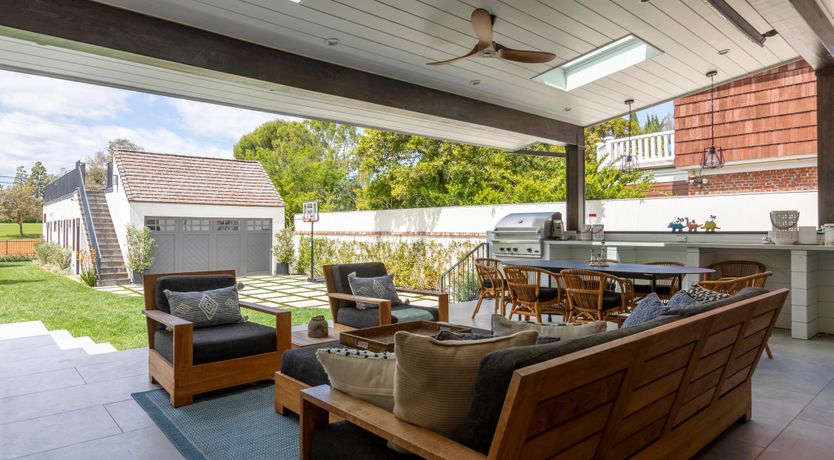 Photo of Teal & Dalila