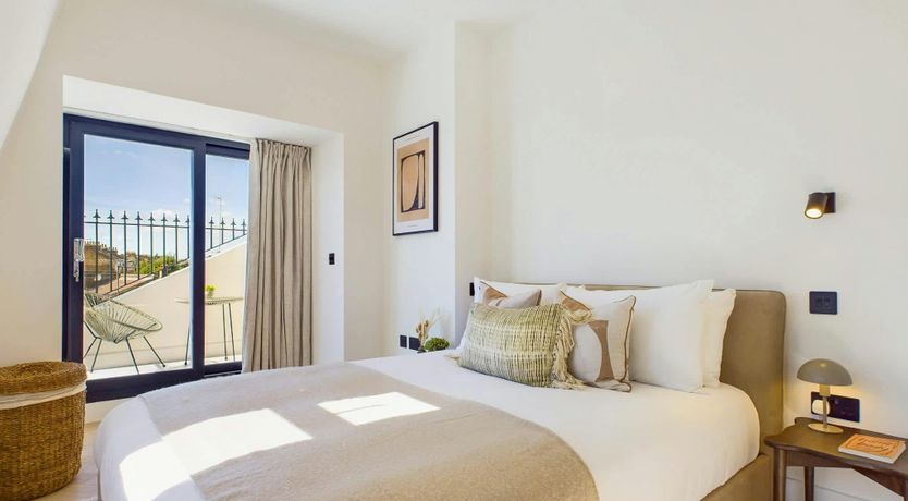 Photo of Maida Daylight