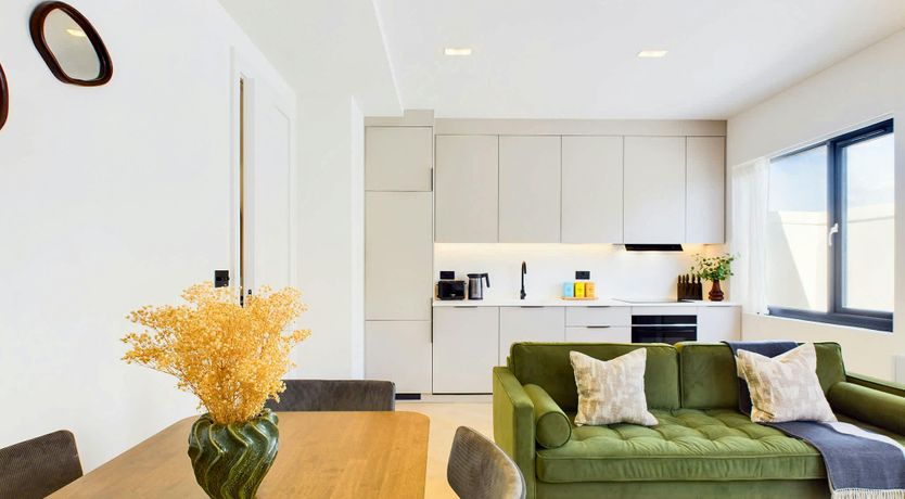 Photo of Maida Daylight