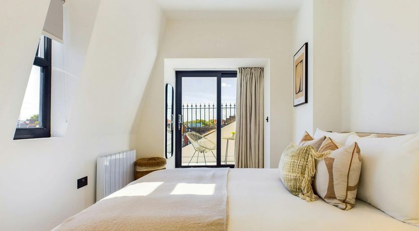 Photo of Maida Daylight