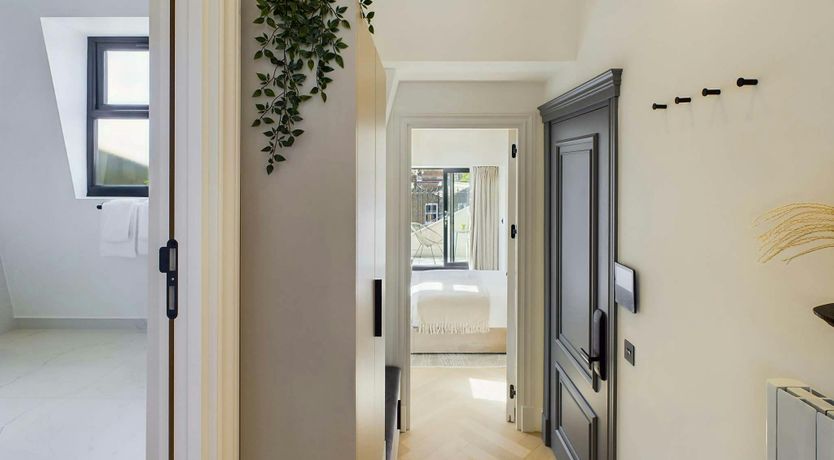 Photo of Maida Daylight