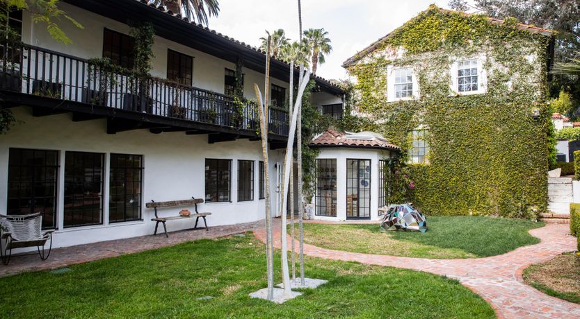 Photo of The Hollywood Hideaway