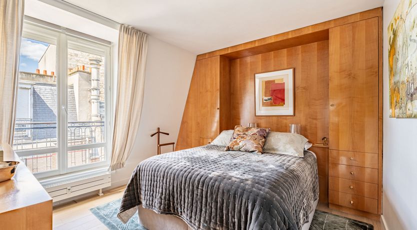 Photo of Eiffel's Elegance