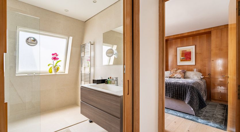 Photo of Eiffel's Elegance