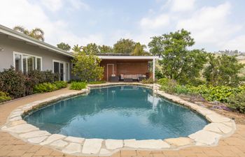 Rattan & Vine Holiday Home