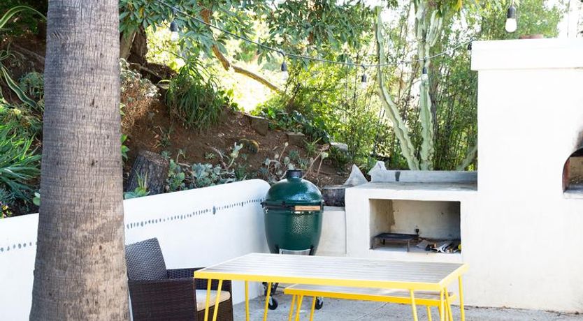 Photo of Hollywood Mirrors