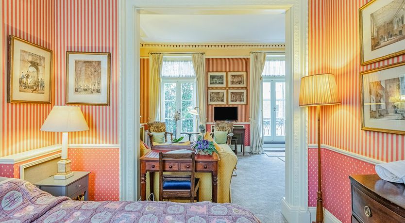 Photo of The Holmes Heroine