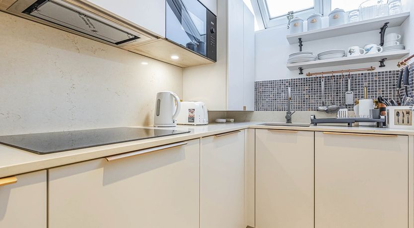 Photo of The Holmes Heroine