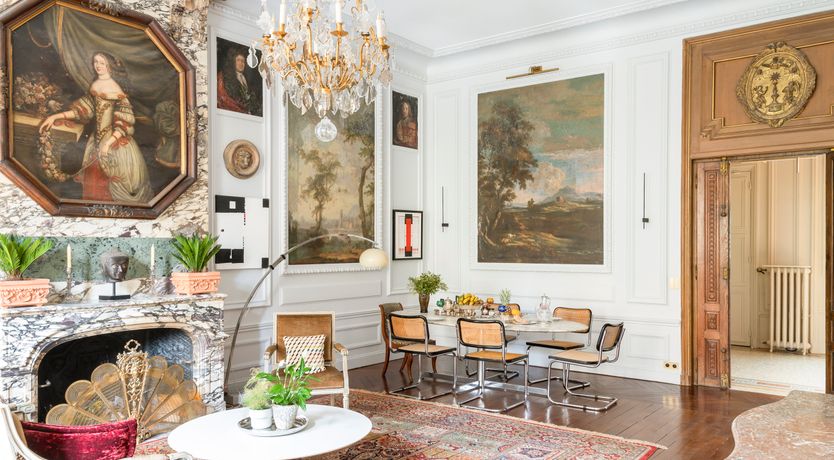 Photo of Antique & Ornate